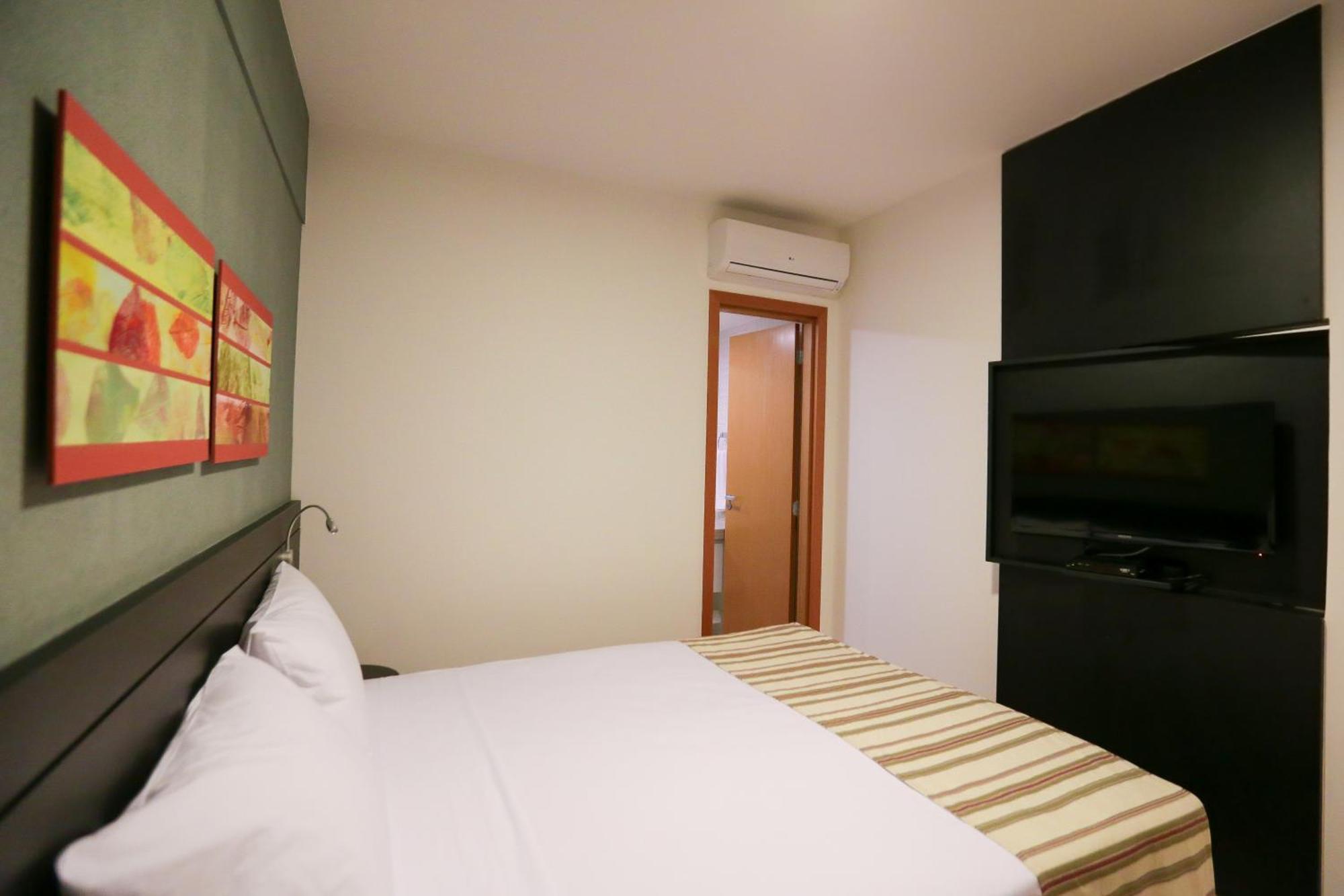 Vista Park Hplus Long Stay Brasília Phòng bức ảnh